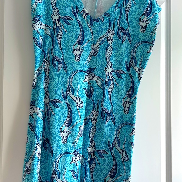 Lilly Pulitzer Dresses & Skirts - Lilly Pulitzer cotton dress sits just above knee.Perfect condition.